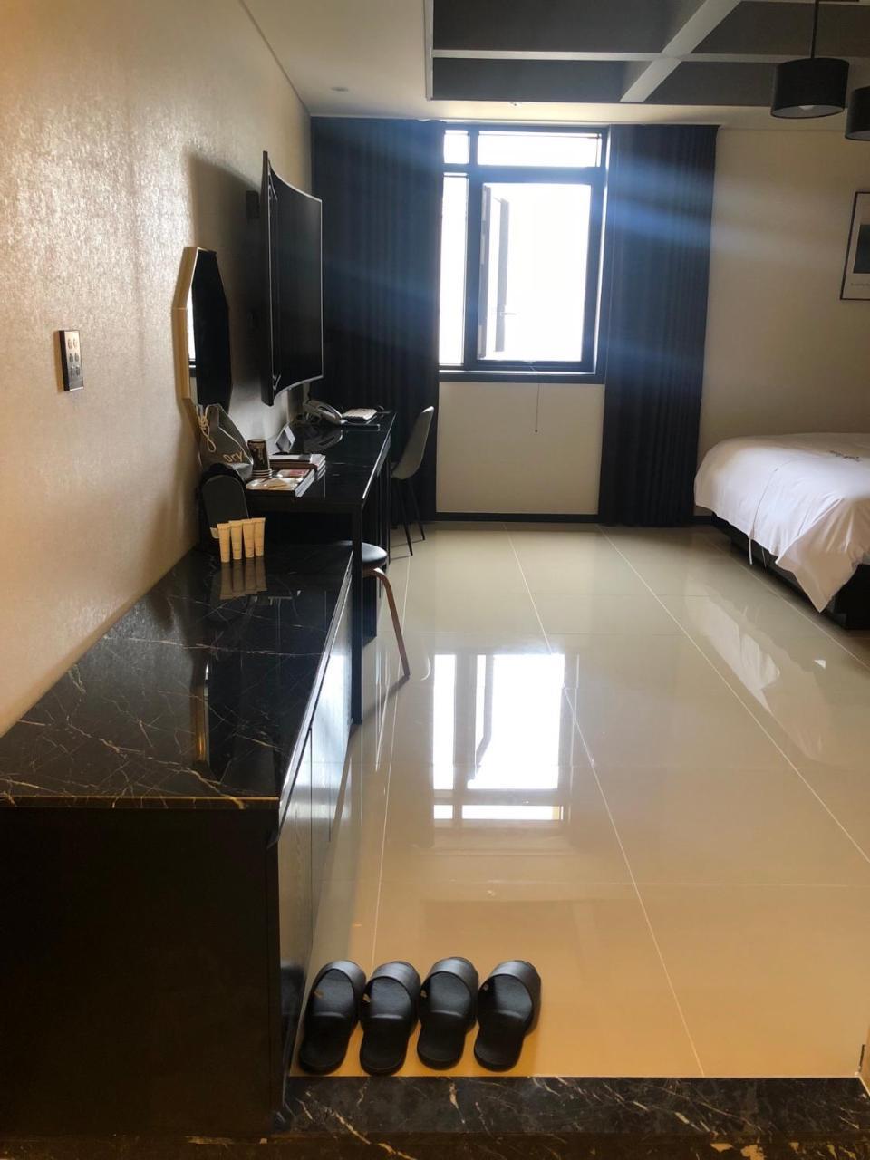 Royal Hotel Jeongeup Экстерьер фото